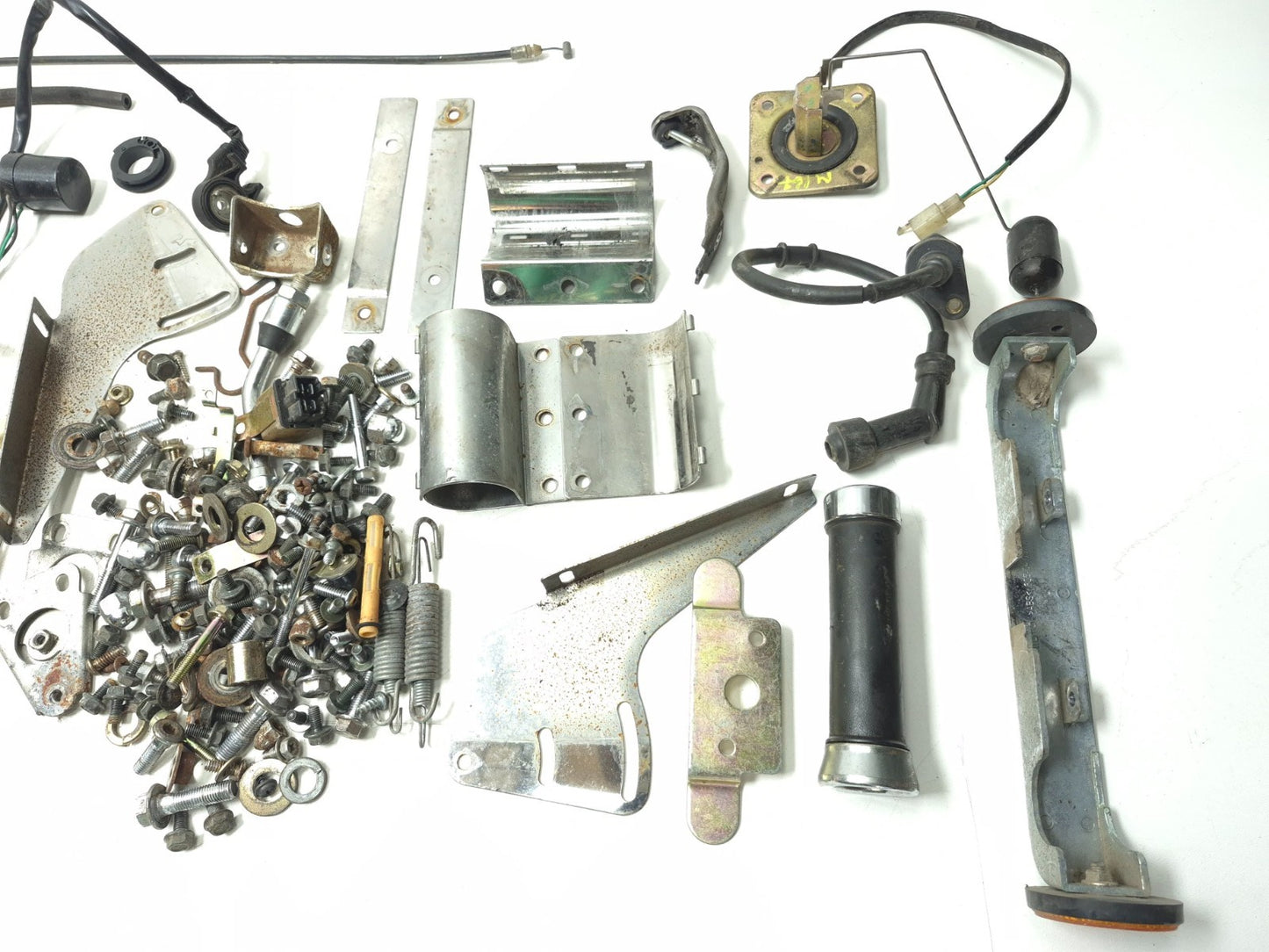 2007 Cf Moto V5 Qlink Legacy 250 Misc Bolt & Hardware Bracket OEM