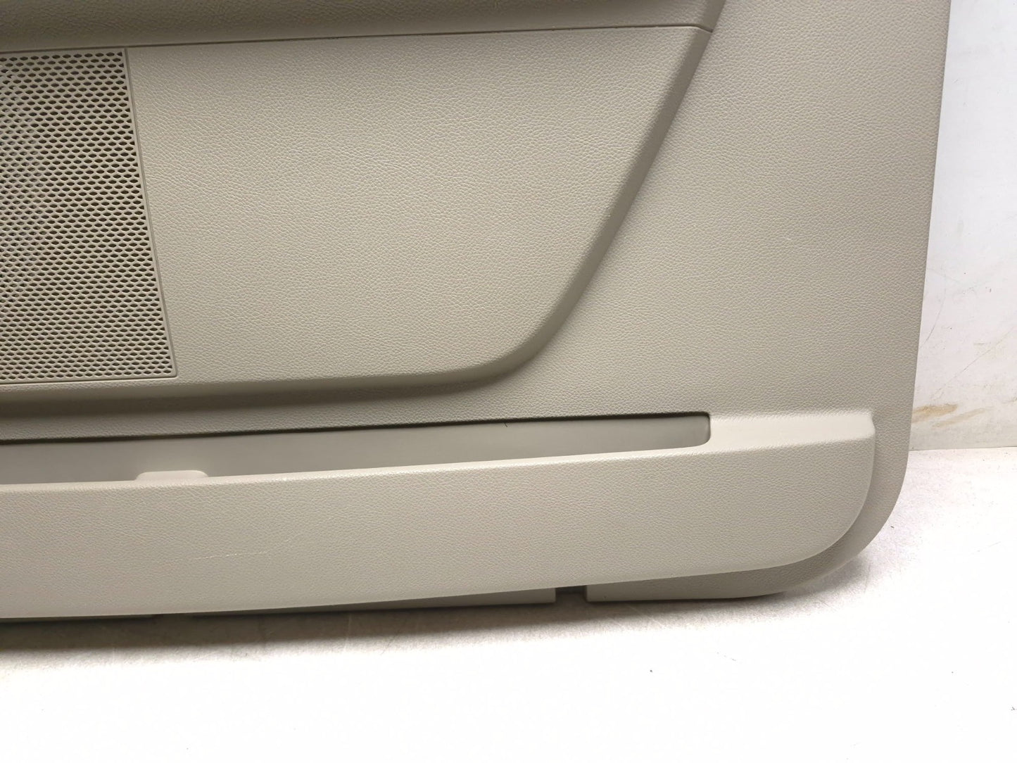 2008 Lincoln Navigator Rear Door Panel Trim Passenger Side Right OEM
