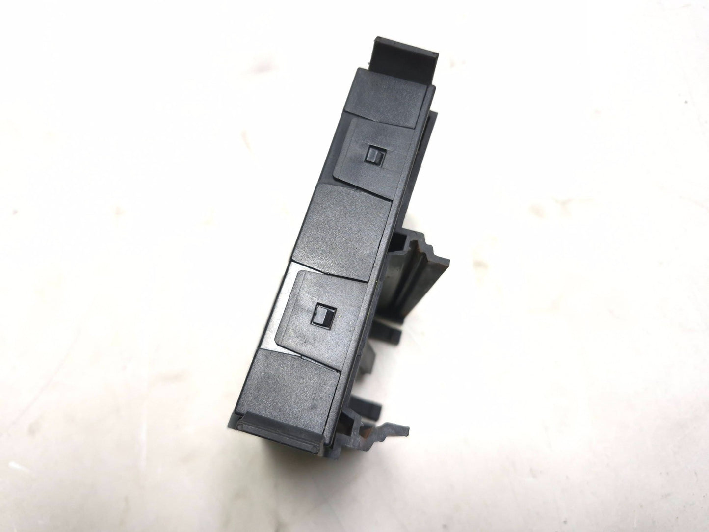 2011 Volkswagen Tiguan Keyless Entry Module & Bracket OEM