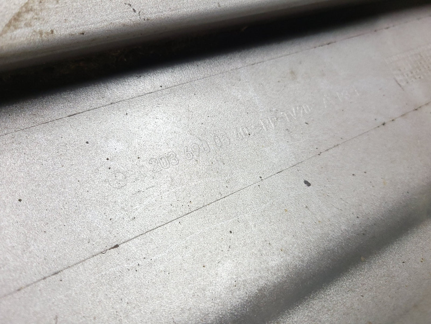 02-05 Mercedes W203 C230 Coupe Rocker Panel Skirt Molding Driver Side Left OEM