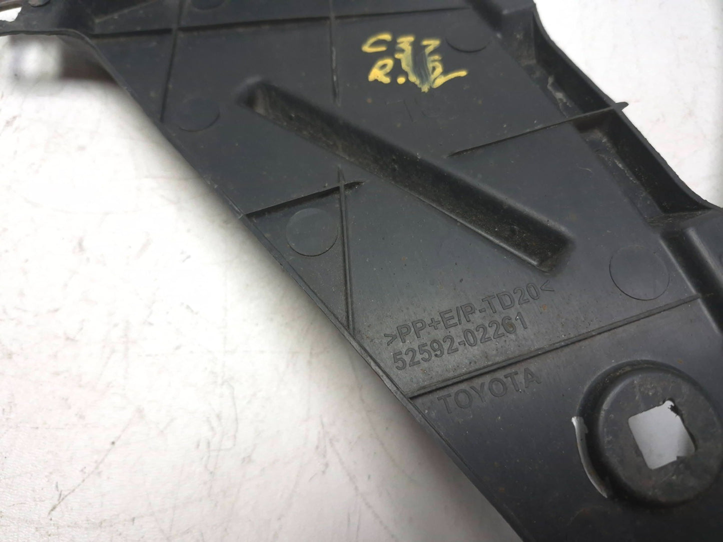 2018 Toyota Corolla Rear Bumper Side Seal Left & Right OEM