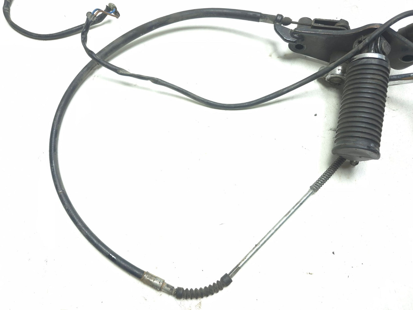 1991 Kawasaki Vulcan 500 En500 Front Right Footrest W/ Brake Pedal Assy OEM