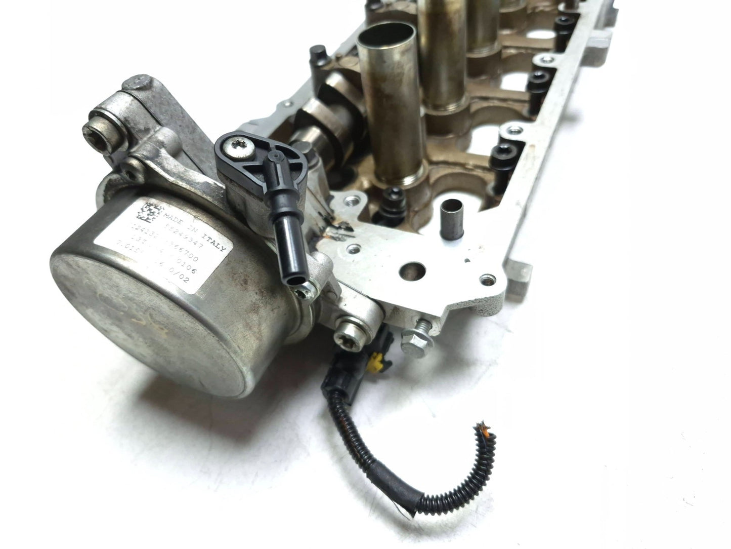 2014 Fiat 500l Exhaust Camshaft Cam Carrier Housing OEM