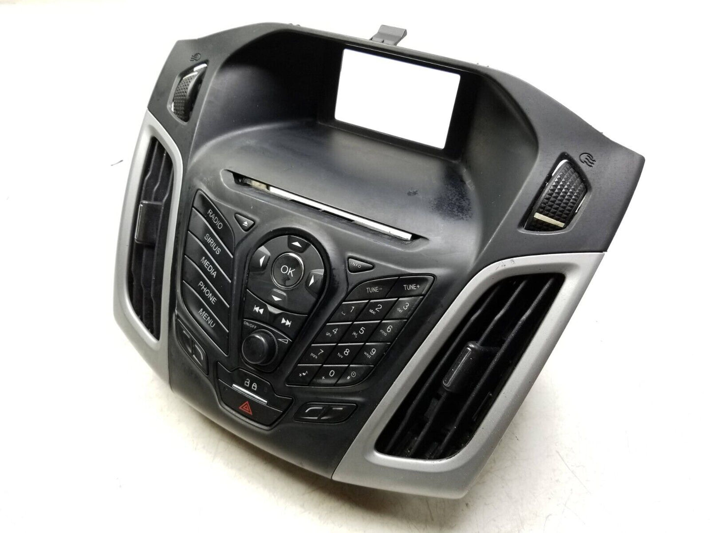 12 - 14 Ford Focus Radio Control Panel Dash Bezel AC Vent OEM