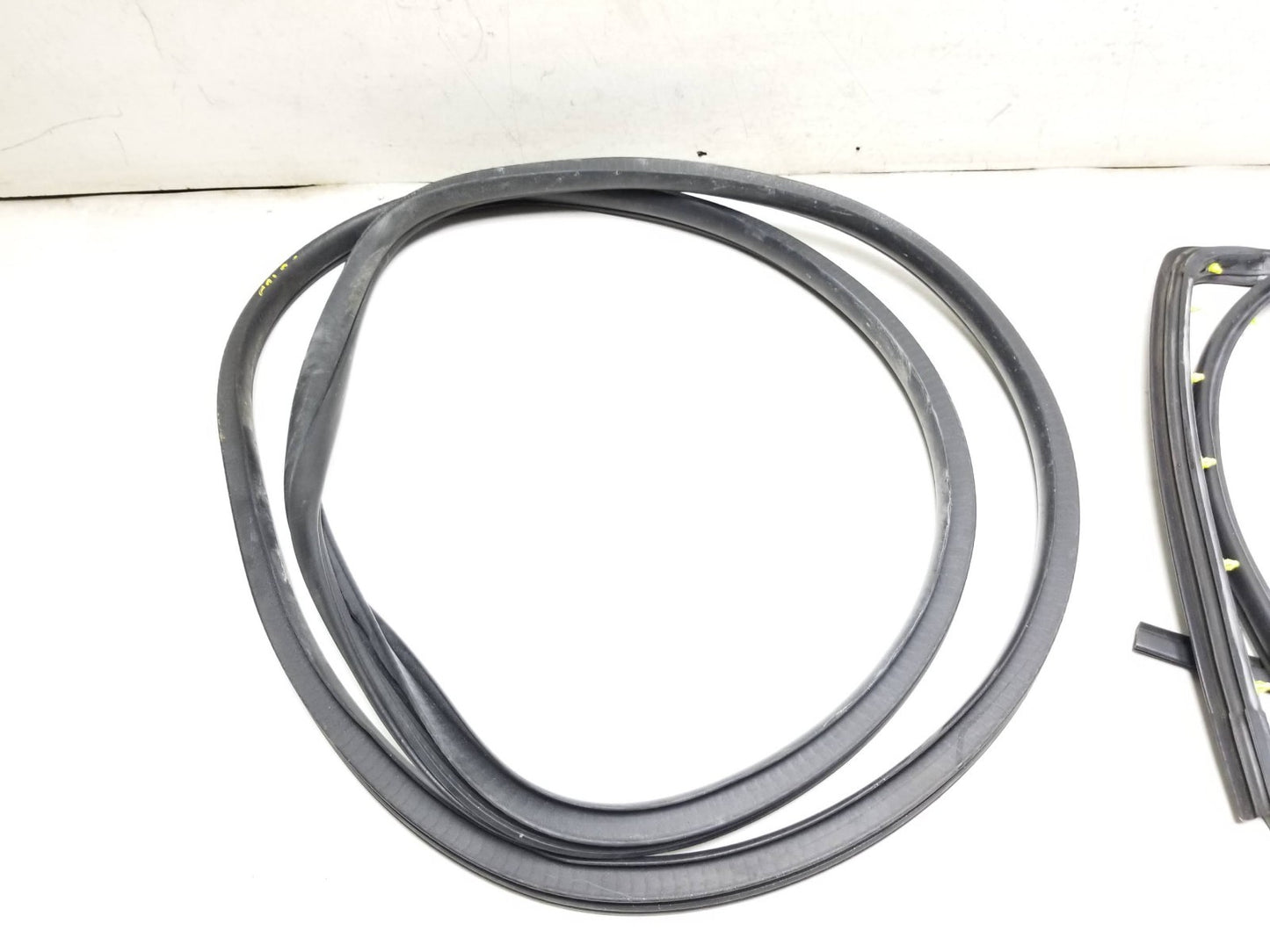 2012 Jeep Grand Cherokee Door Weatherstrip Rear Passenger Side Right OEM