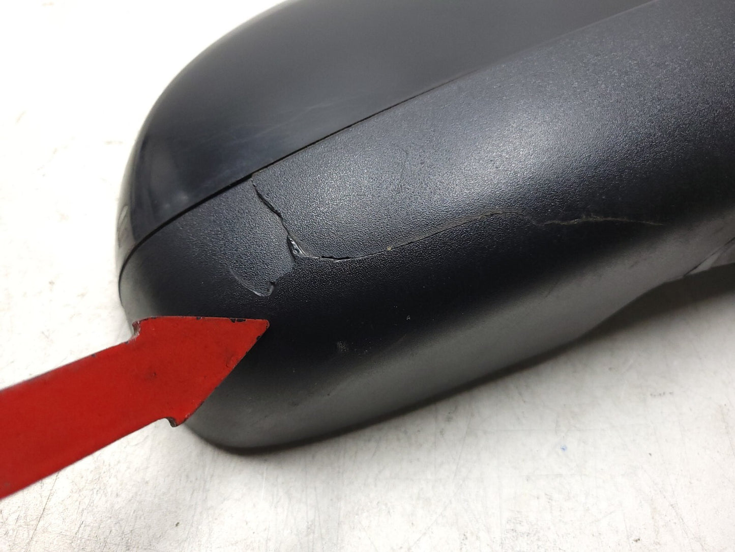 2010 - 2014 Chevrolet Suburban Outside Rear View Mirror Front Passenger Side OEM