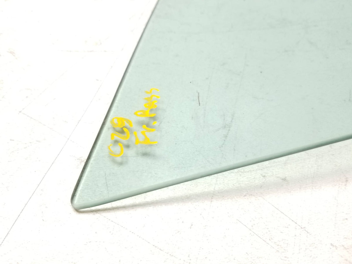 2017 Jaguar Xe Front Right Door Window Glass OEM T4n39290