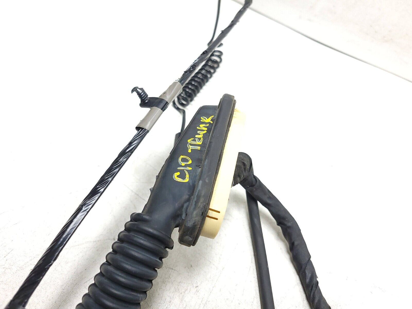 2010 - 2014 Chevrolet Suburban Trunk Wire Harness OEM