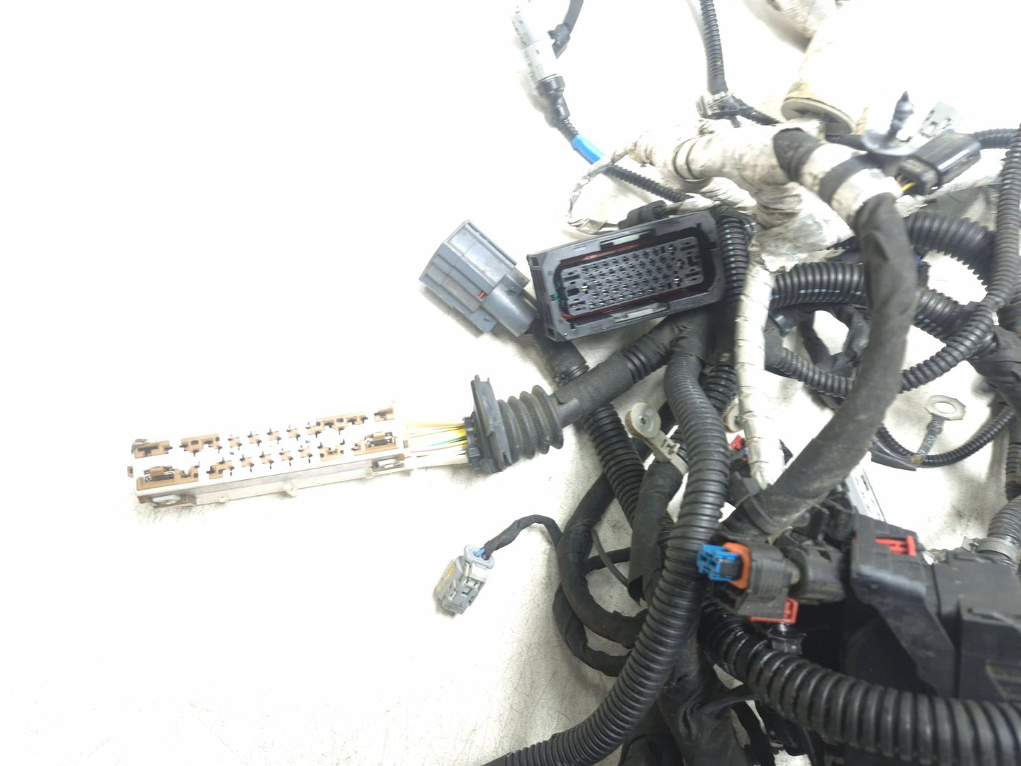 2017 Cadillac Xt5 Under Hood Wire Harness 3.6l OEM