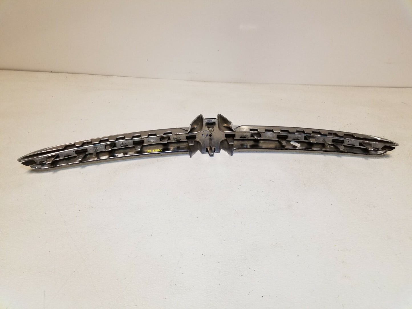 2015 Dodge Dart Front Grille Crosshair Trim Molding OEM
