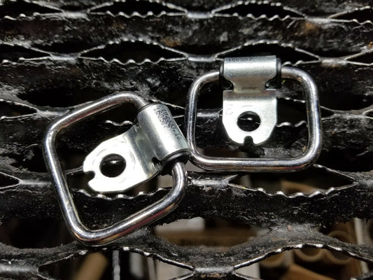 06 07 08 09 10 BMW 650i E63 Cargo Hook 2pcs OEM