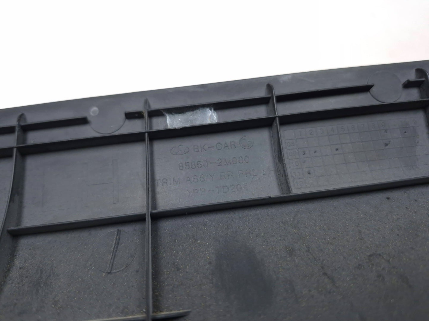 2013 Hyundai Genesis Coupe C Pillar Panel Cover Trim Left & Right Pair OEM