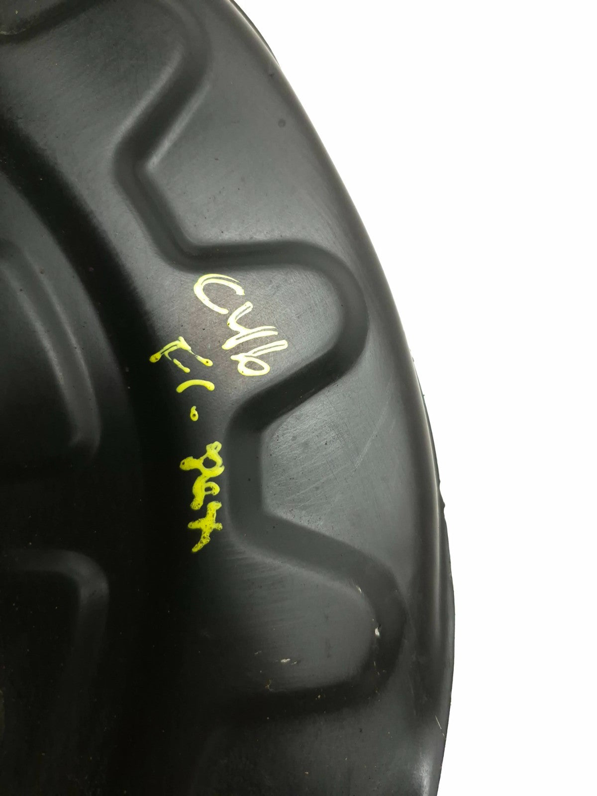 2015 Volkswagen Golf Front Spindle Knuckle Wheel Hub Passenger Side Right OEM