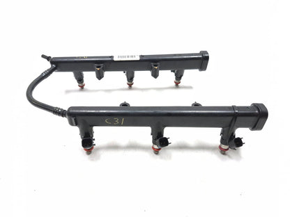 2012 Jeep Grand Cherokee Fuel Rail W/ Injector OEM