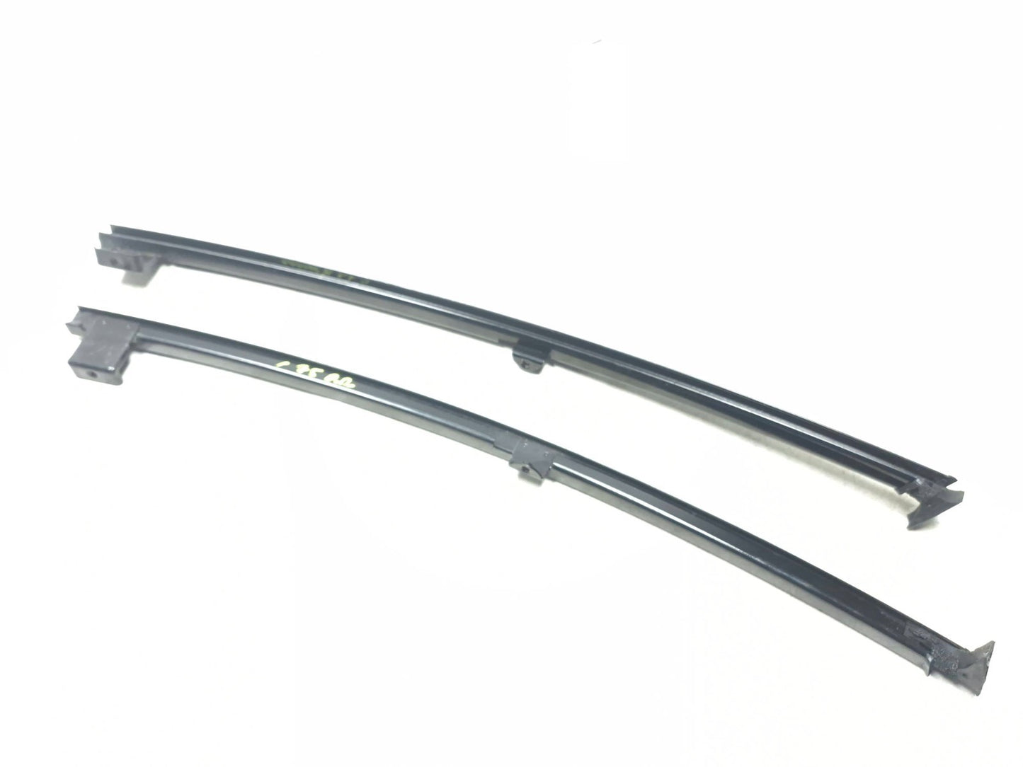 2010 Lexus Hs250h Rear Door Window Run Chanel Left & Right 2pcs OEM