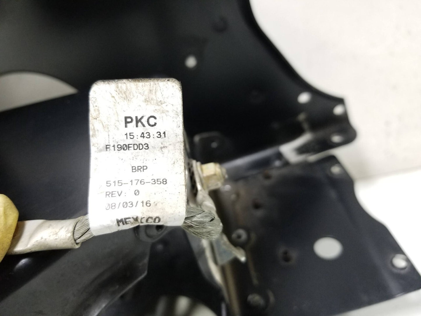 16-19 Ski-doo Renegade 900 Enduro Ace Right Side Panel Frame Chassis Oem✅