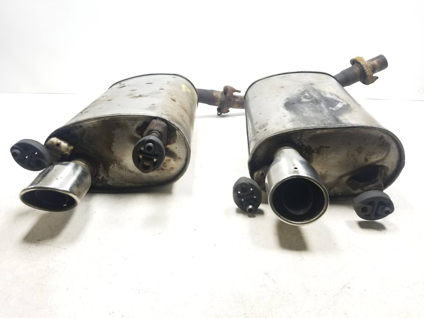 2010 2011 Toyota Camry Muffler Exhaust Left & Right 2.5l OEM
