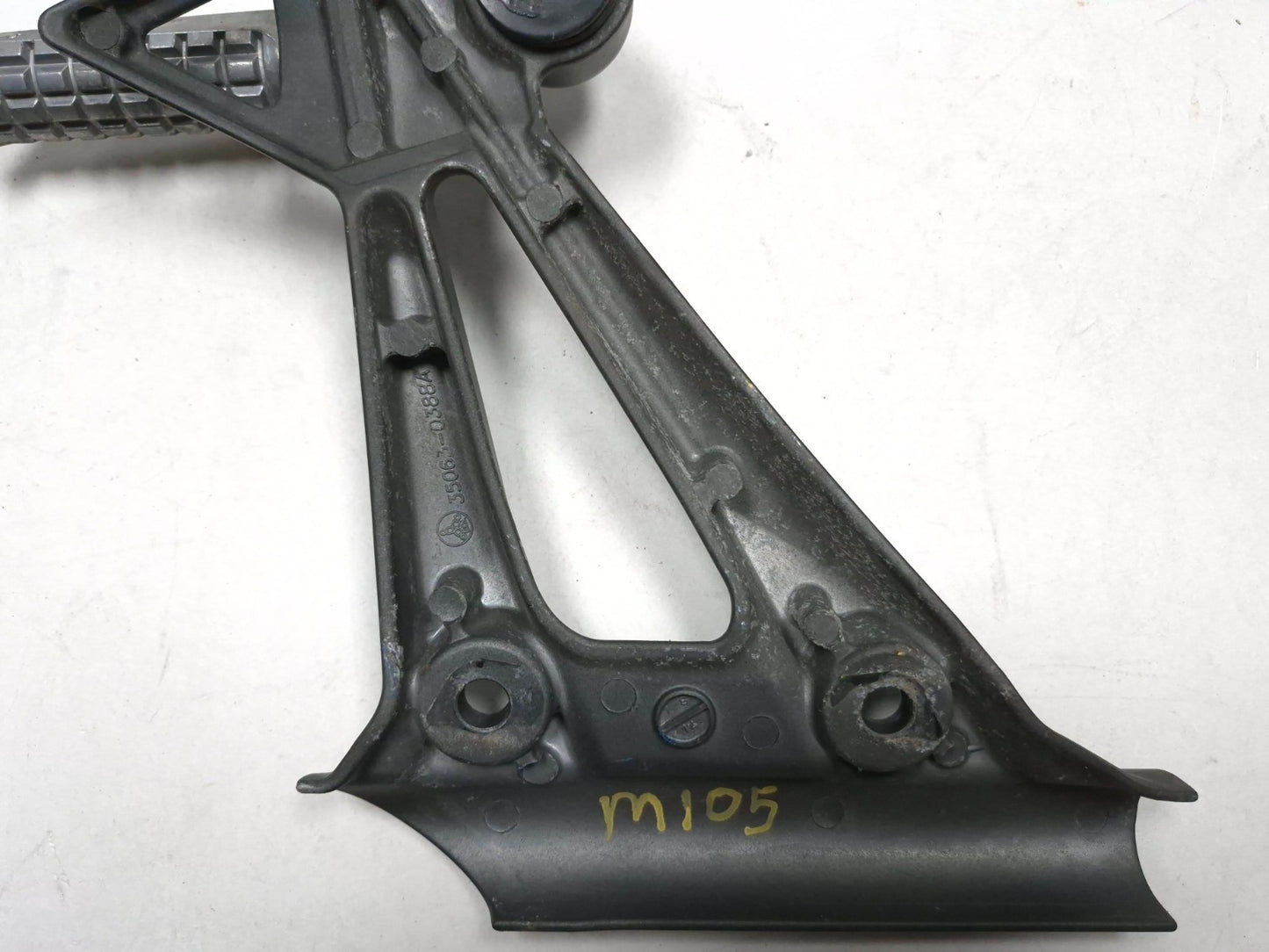 2008 Kawasaki Ninja 250r Ex250j Rear Left & Right Footpeg Pair OEM