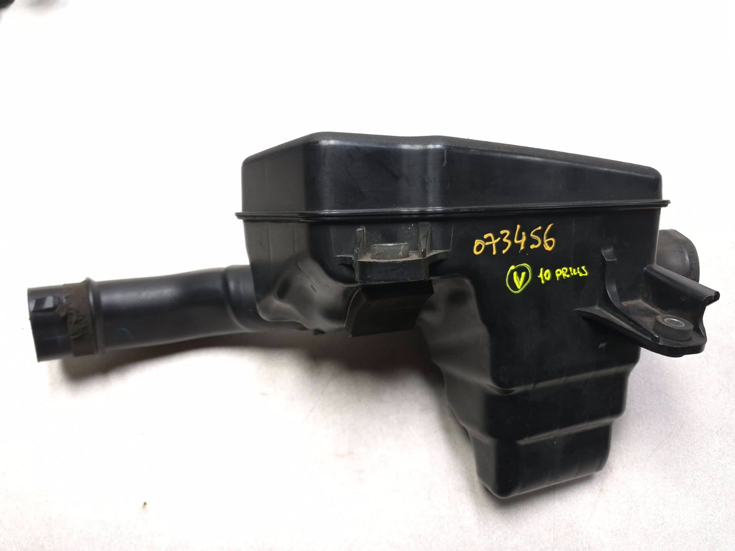 2010 Toyota Prius Air Intake Resonator Box Hose  OEM
