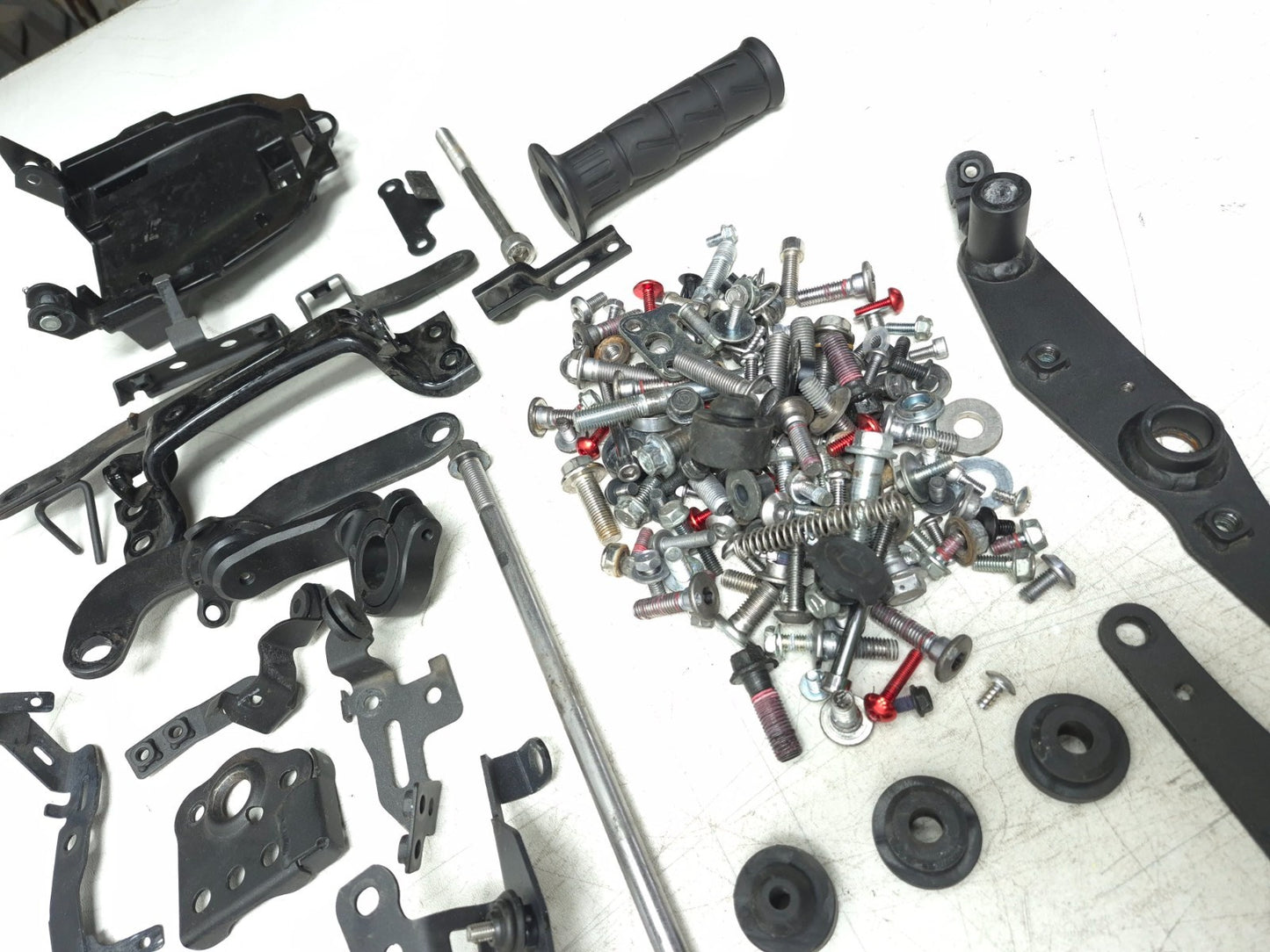 2019 Kawasaki Z400 Er400d Misc Bolt & Hardware Bracket OEM