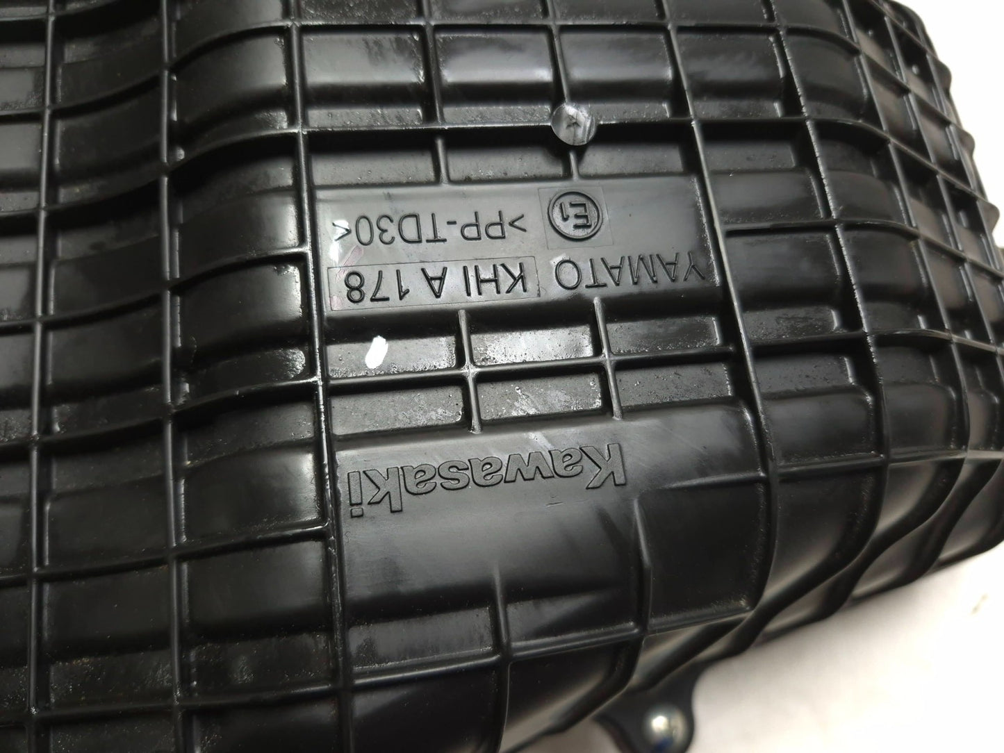 2023 Kawasaki Ninja 400 Ex400 Air Box Cleaner Filter Housing OEM