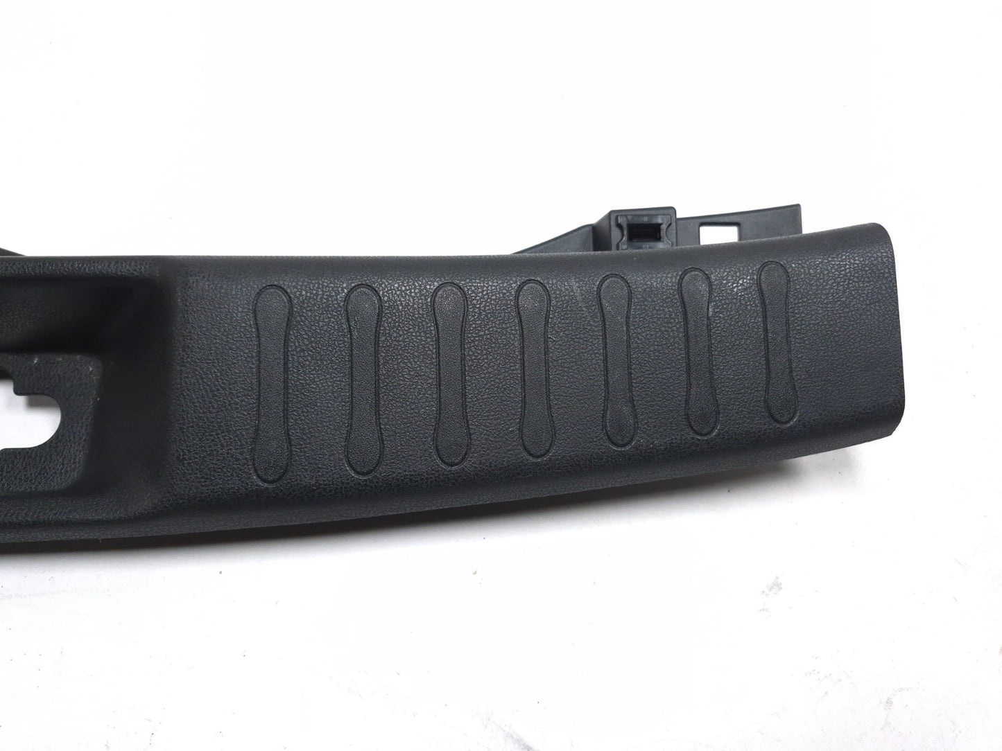 2015 Nissan Juke Rear Trunk Liftgate Sill Scuff Plate Cover OEM