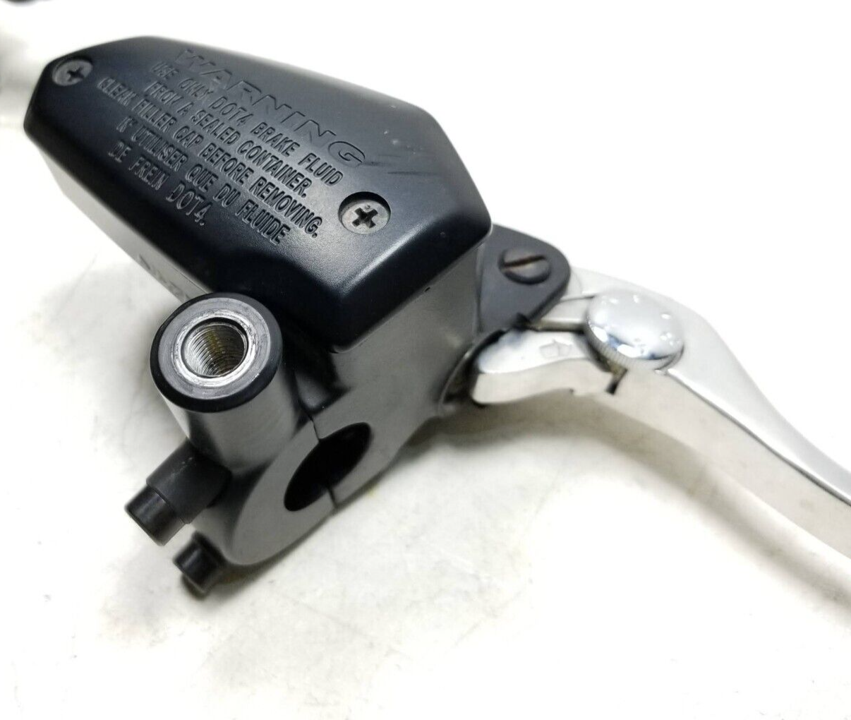 2015-2018 Kawasaki Klz1000 Versys 1000 Front Brake Master Cylinder W/ Lever OEM