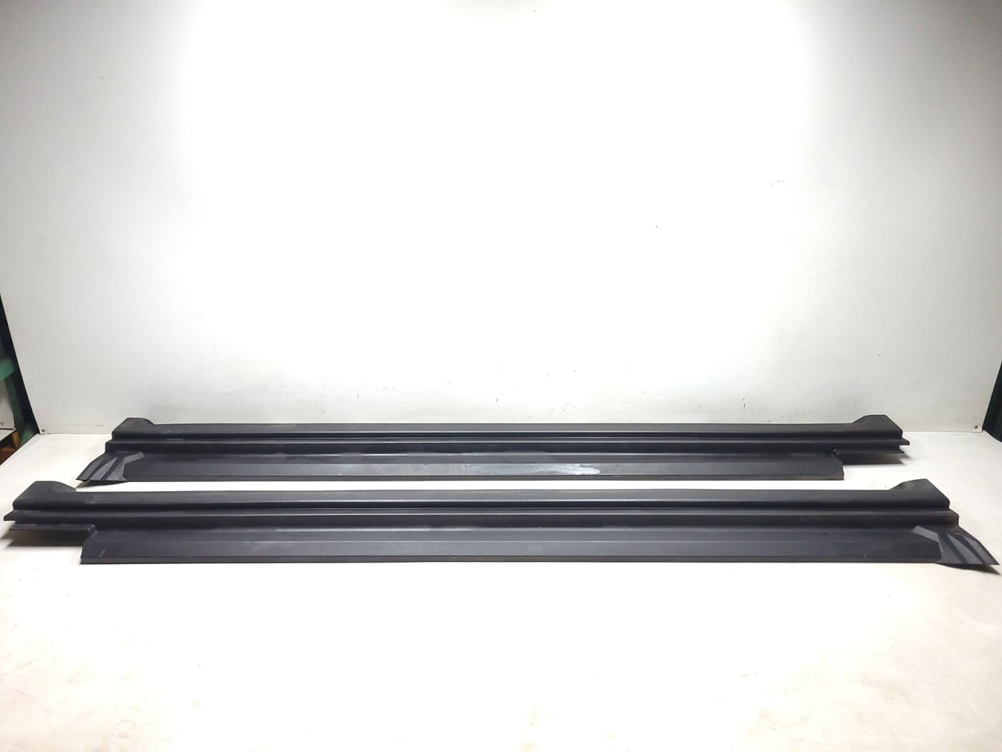 2007 Range Rover Skirt Rocker Panel Molding Left & Right Pair OEM