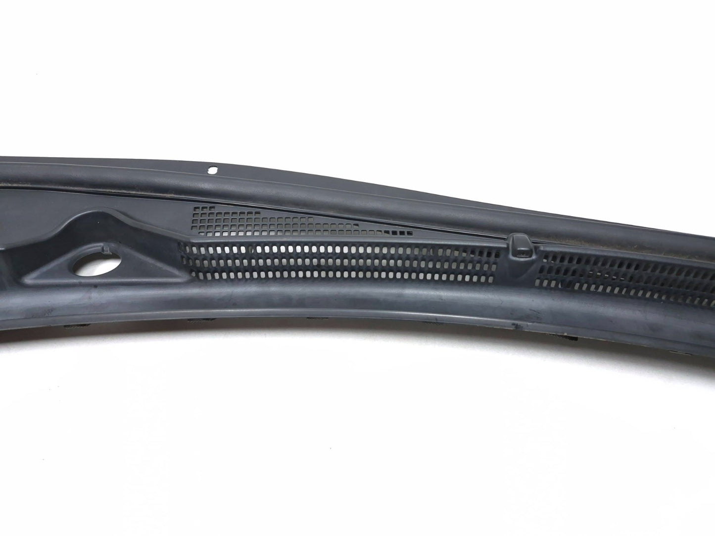 2013 Hyundai Genesis Coupe Windshield Wiper Motor Cover Cowl OEM