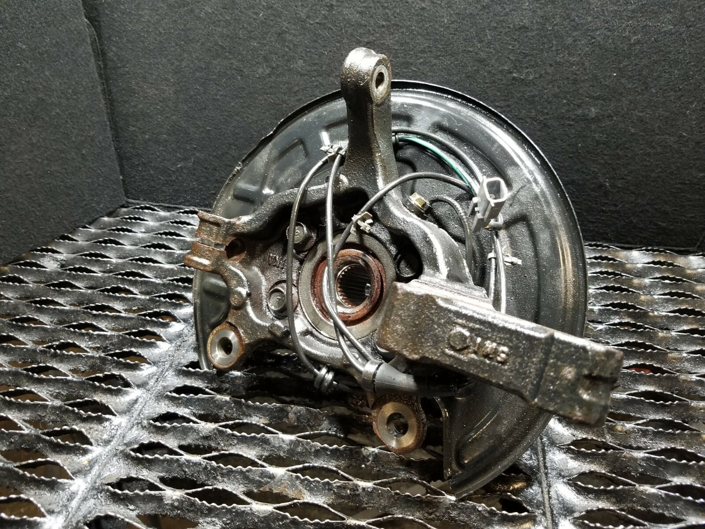 2017 Nissan Sentra Front Spindle Knuckle Wheel Hub Left Driver Side OEM