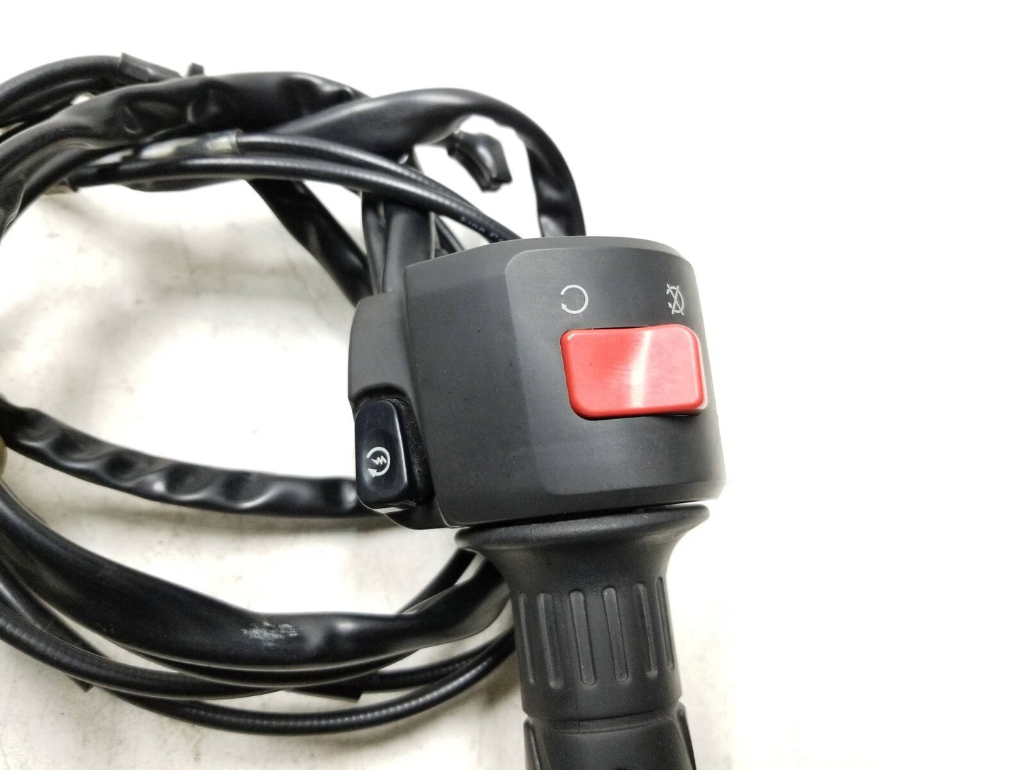 2015-2018 Kawasaki Klz1000 Versys 1000 Right Handlebar Kill Switch W/ Grips OEM
