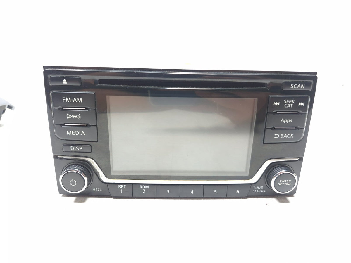 2015 Nissan Sentra Am Fm Cd Player Radio Receiver & Trim Bezel OEM