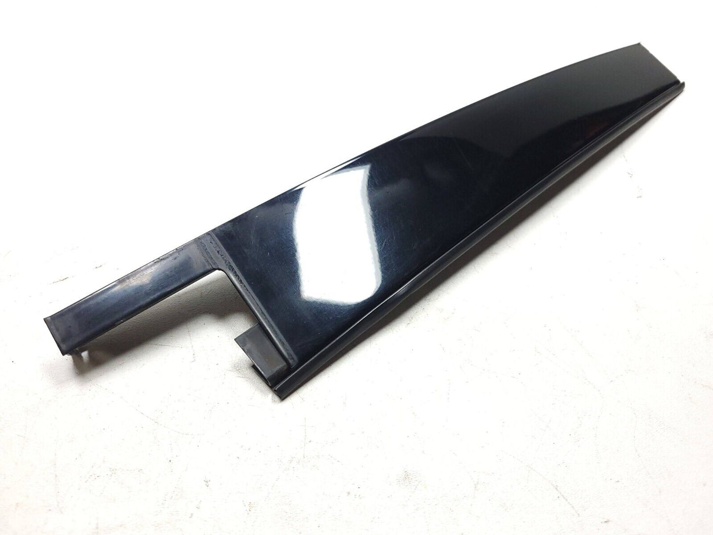 13-16 GMC Acadia Door Molding Belt Weather Strip Rear Passenger Side Right OEM
