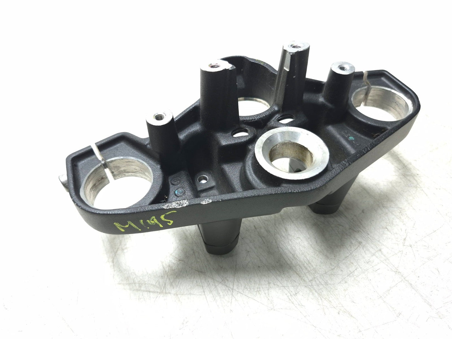 2019 Kawasaki Z400 Er400d Front Fork Upper Triple Tree OEM
