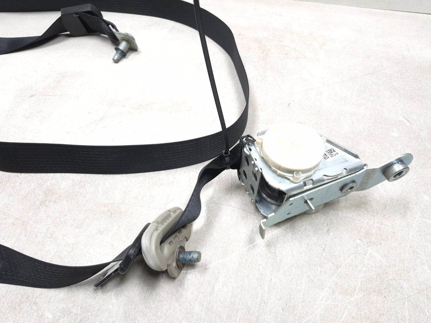 2013 Dodge Grand Caravan 2row Seat Belt Retractor Pasenger Side Right Oem✅