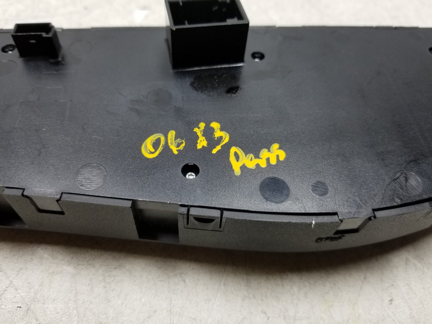 04 06 BMW X3 Seat Side Trim W/ Guide Sleeve & knob Front Passenger Sid Right OEM