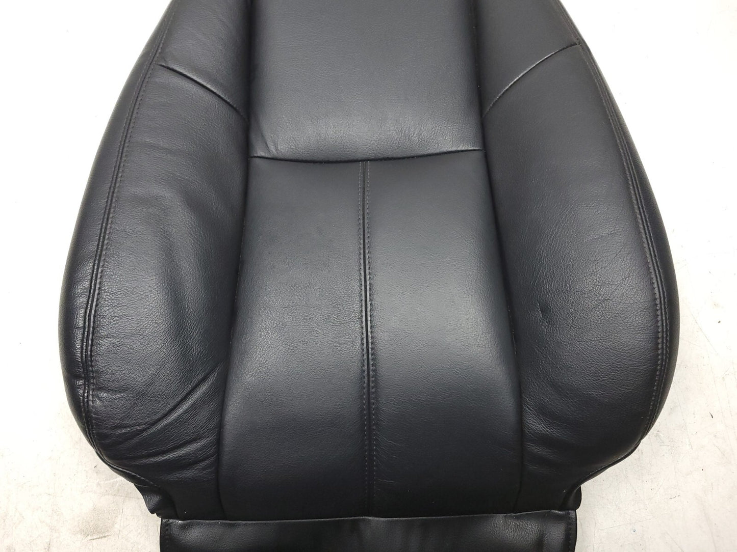 2010 - 2014 Chevrolet Suburban Front Upper Seat Cushion Passenger Side Right OEM