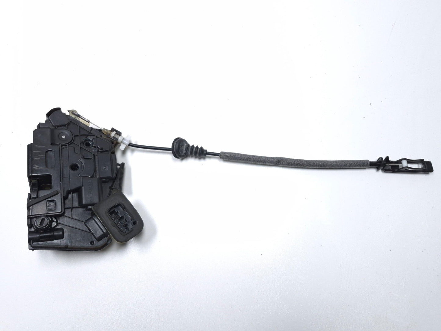 2015 Volkswagen Golf Rear Door Lock Actuator Passenger Side Right OEM