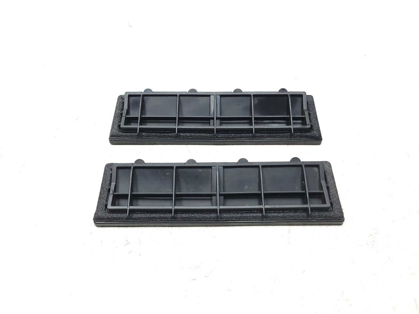 2012-2017 Hyundai Accent Sedan Quarter Panel Pressure Vent OEM
