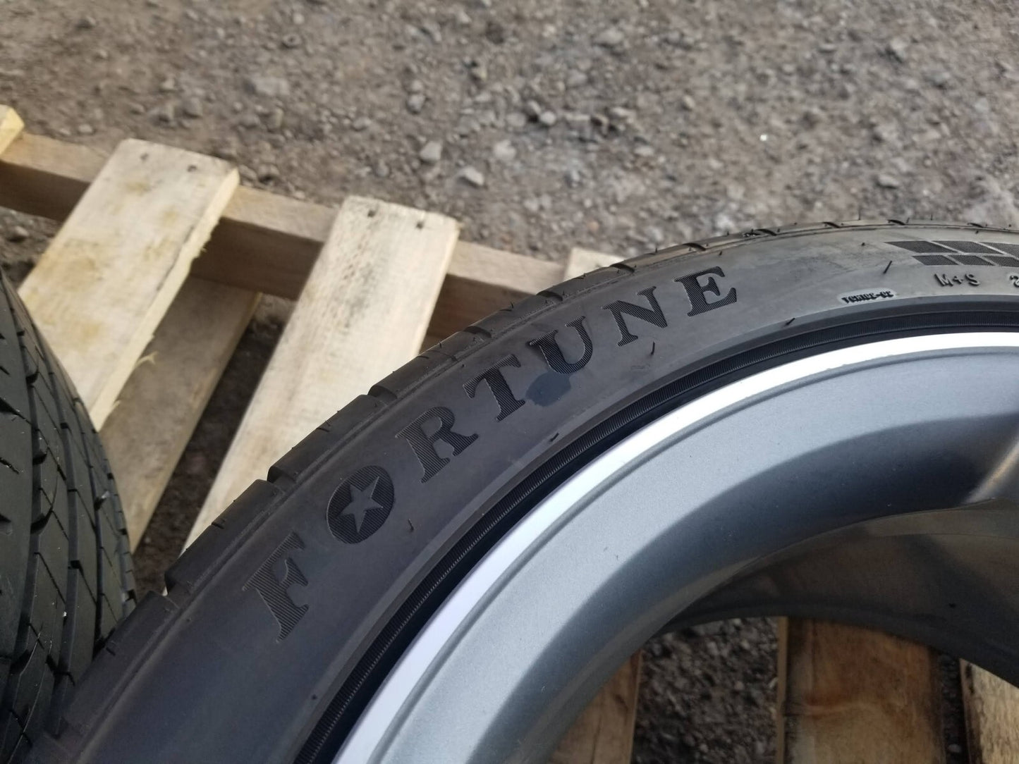 2015 Mercedes C300 W205 Amg Wheel Rim R18 W/ Tire 245/40zr18. Two Wheels OEM