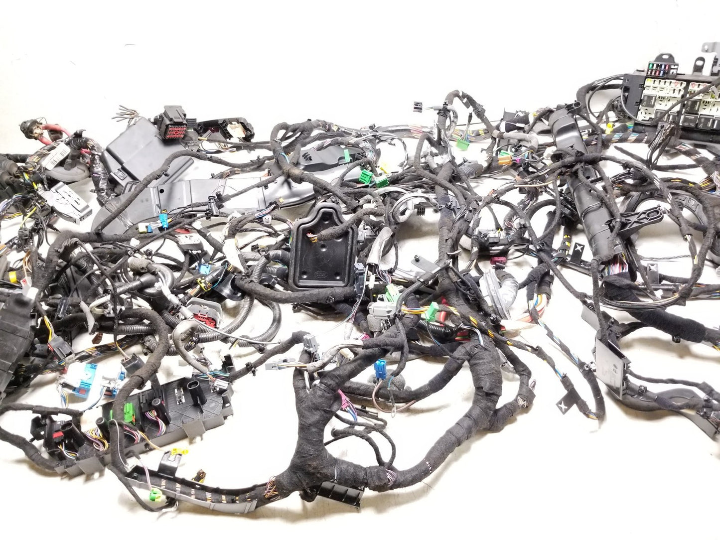 2017 Jaguar Xe Body Wiring Harness OEM T4n15829