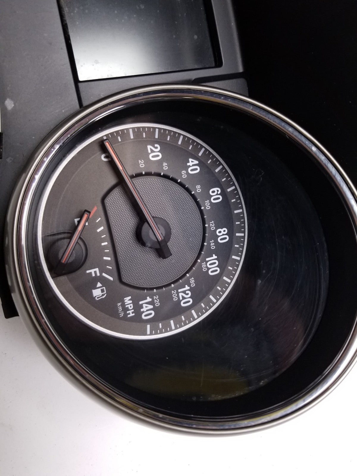 2012 - 2013 Jeep Grand Cherokee Speedometer Instrument Panel OEM