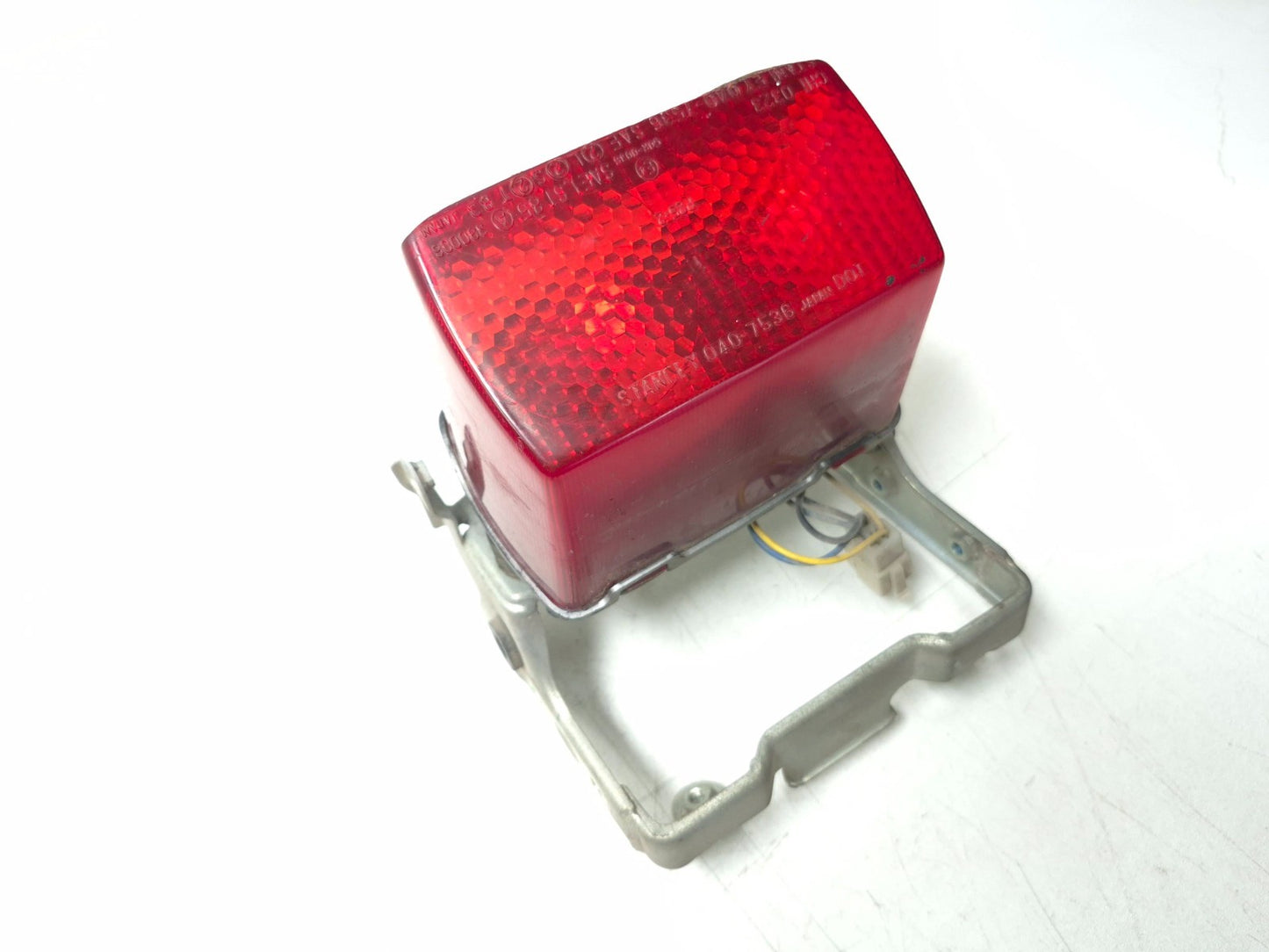 1991 Yamaha Fzr600r Tail Brake Light Lamp & Bracket OEM