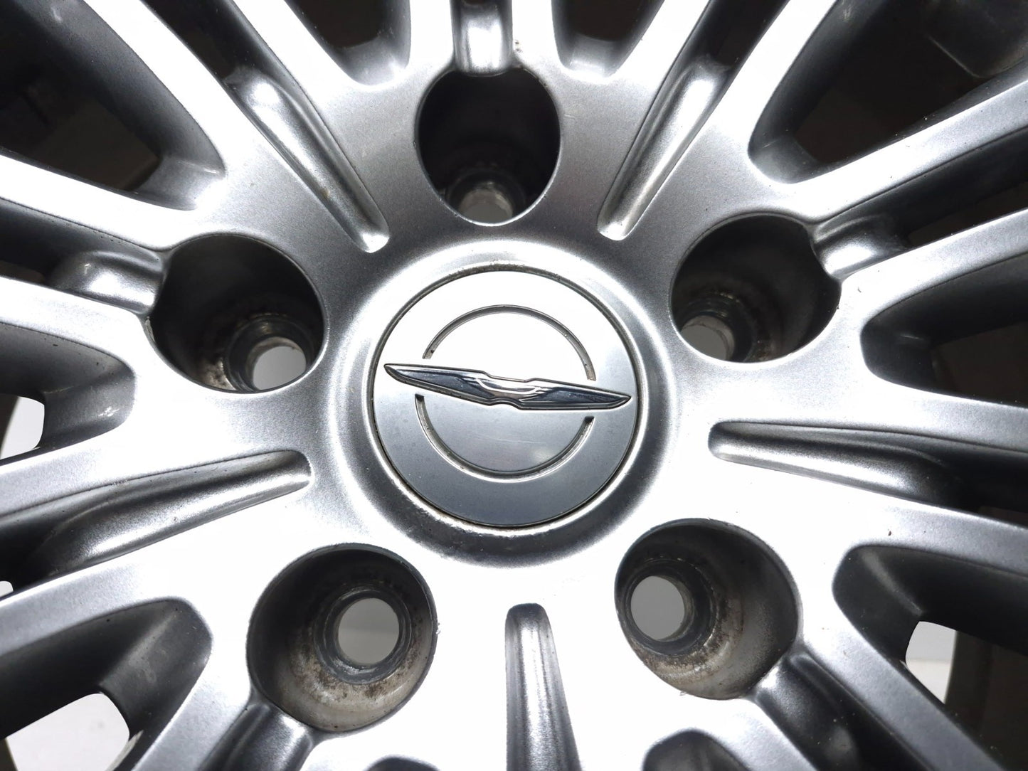 2015 Chrysler Town & Country Wheel Rim 17"x6.5 OEM