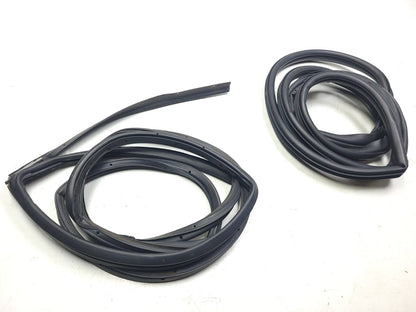 2009 Mazda Cx-7 Rear Driver Door Weatherstrip Seal 2pcs OEM