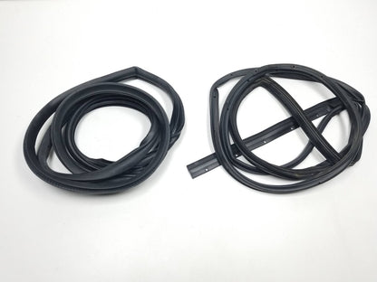 2009 Mazda Cx-7 Rear Passenger Door Weatherstrip Seal 2pcs OEM