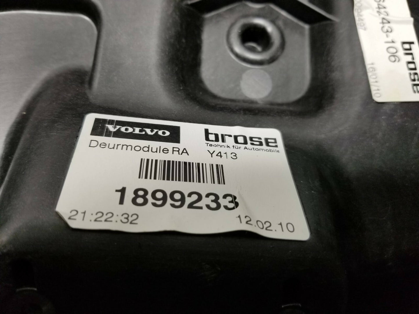 2010 Volvo XC60 Rear Passenger Door Window Regulator Panel OEM