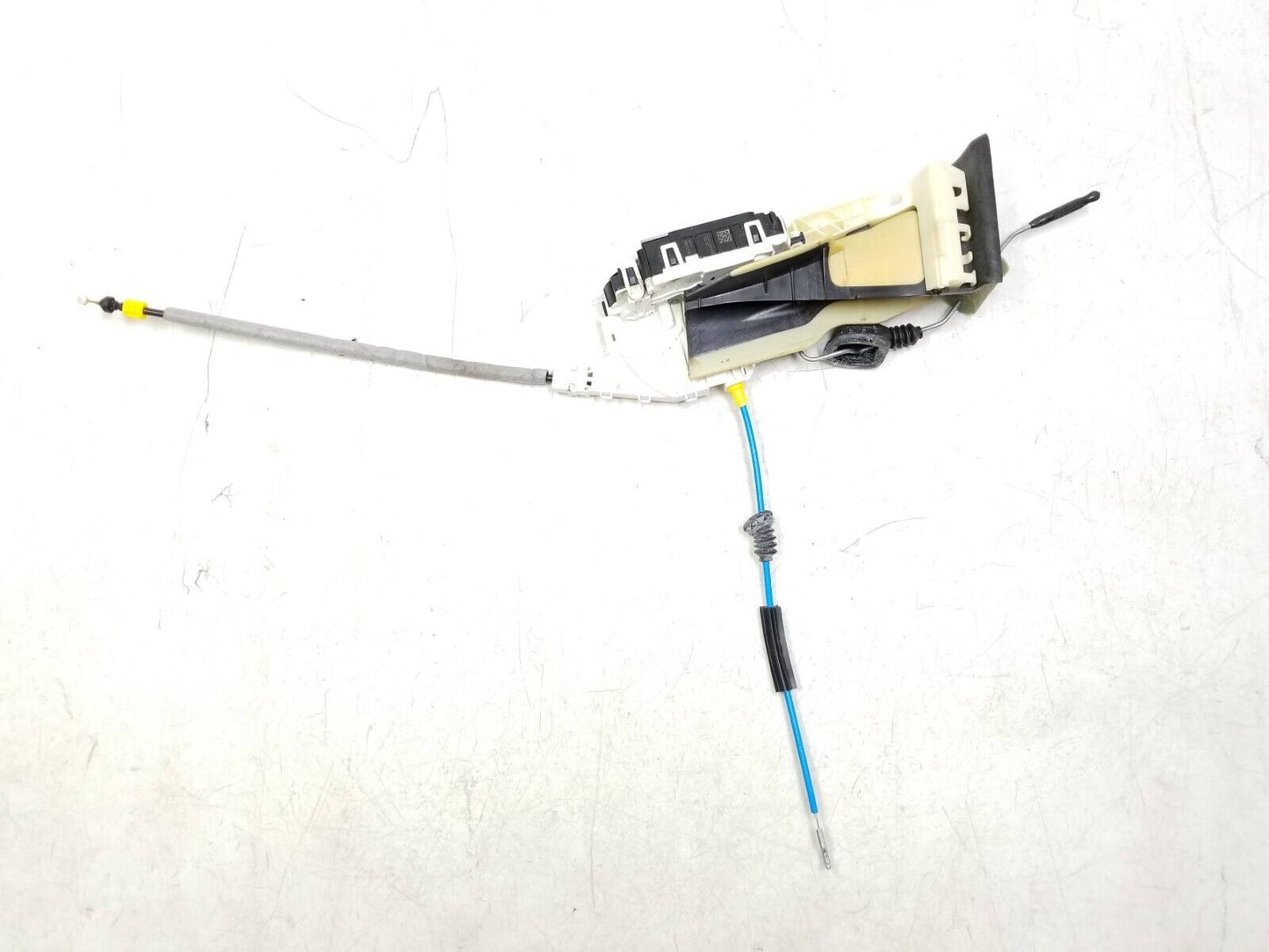 10-16 Mercedes W212 E350 E500 Door Lock Actuator Front Passenger Side Right OEM