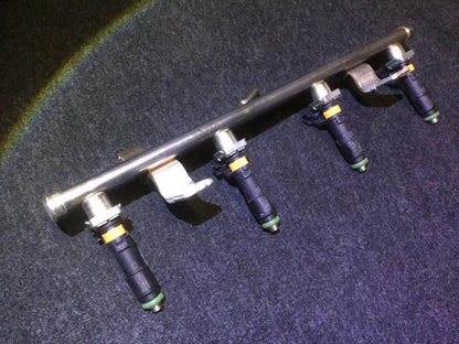 2017 Jeep Renegade Fuel Rail & Injectors 2.4l OEM