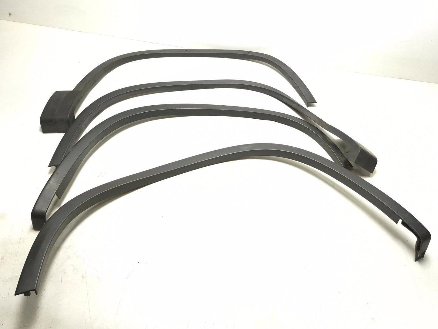2011 Volkswagen Tiguan Wheel Arch Flare Molding Rear & Front 4 Pcs OEM